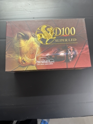 هدلایت D100